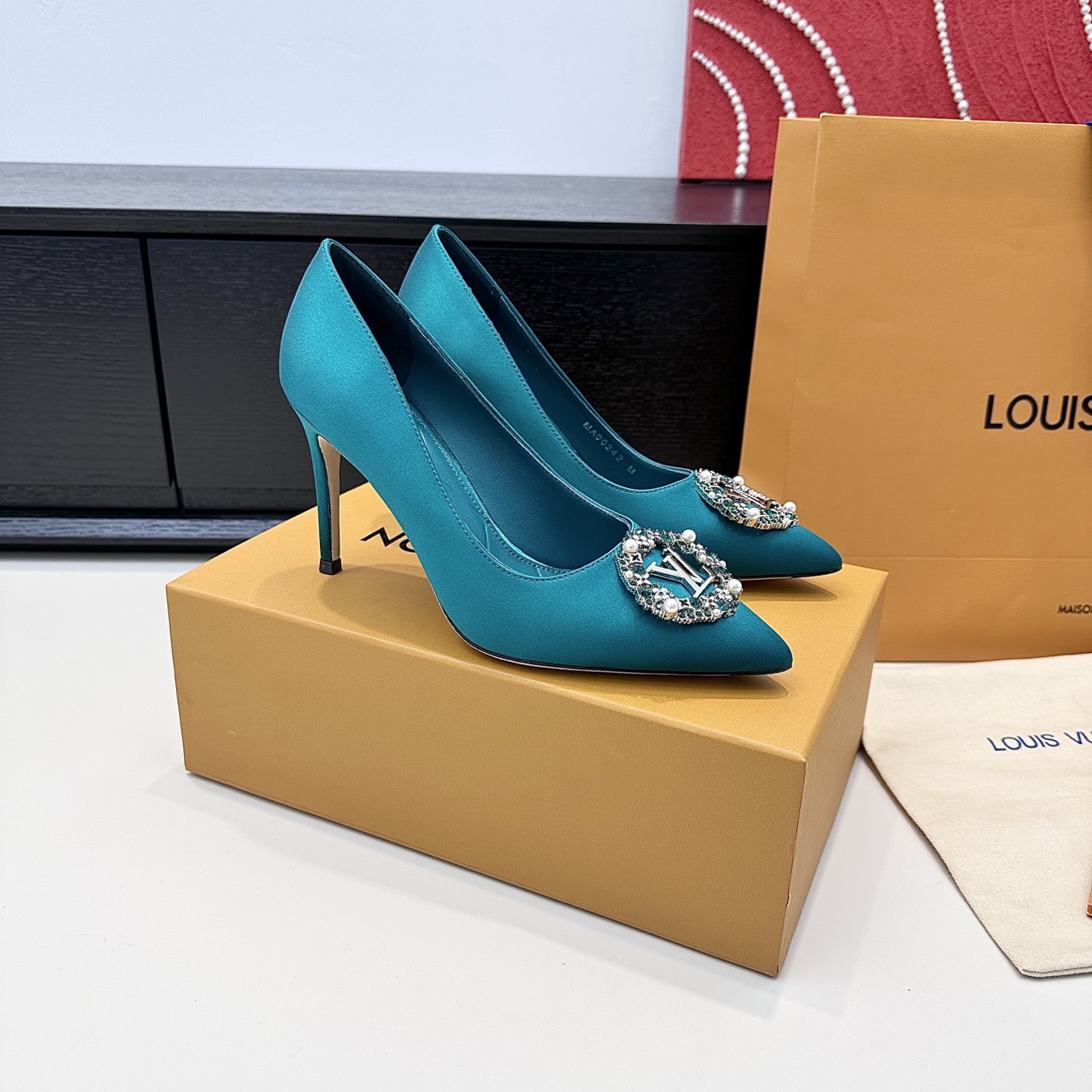 Women's high heels